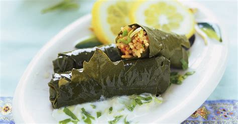 stuffed-grape-leaves-with-dipping-sauce-eat-smarter image