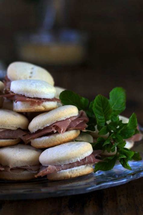 bettering-beaten-biscuits-with-lard-and-a-little-derb image