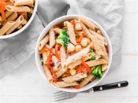 quick-penne-pasta-with-veggies image