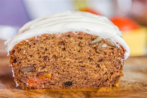 persimmon-bread-with-cream-cheese-frosting-hildas image