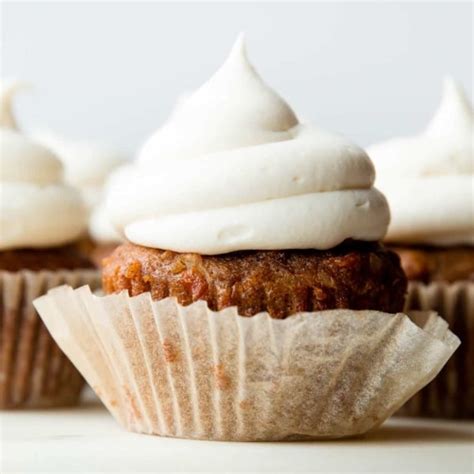 favorite-cream-cheese-frosting image