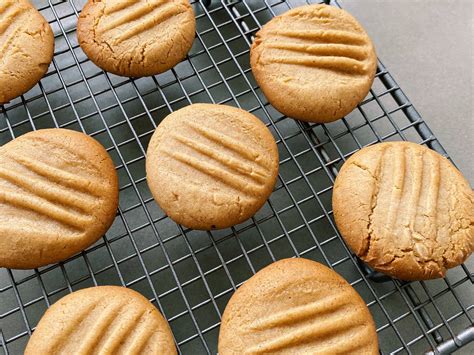 golden-cinnamon-butter-biscuits-recipe-kitchen-stories image