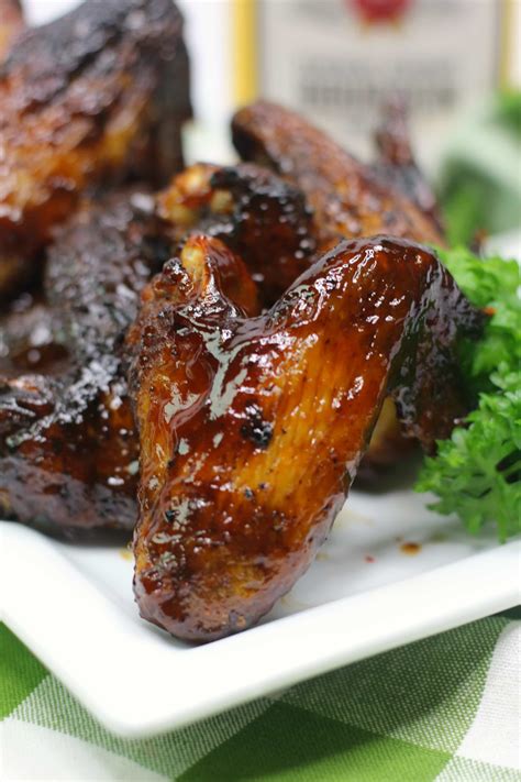 kentucky-bourbon-chicken-wings-recipe-grill-all-year image