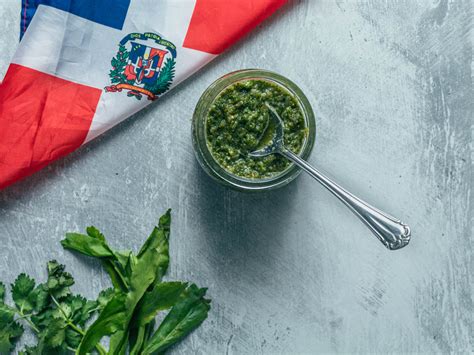 simple-homemade-dominican-sofrito-siriusly-hungry image