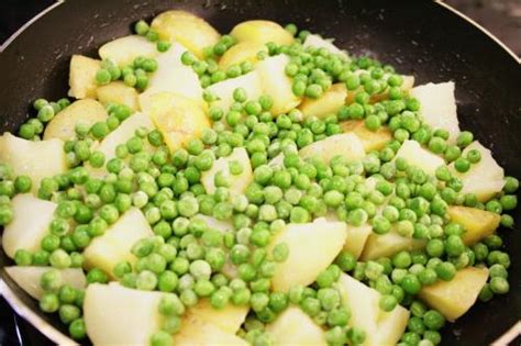 boiled-potatoes-butter-and-peas-inspired-cuisine image