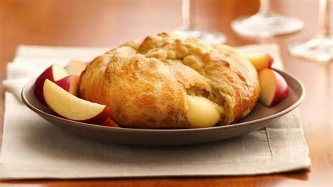 quick-easy-crescent-appetizer-recipes-and-ideas-pillsbury image
