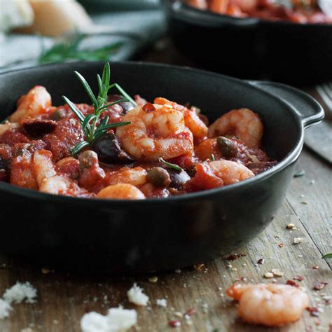 quick-garlic-shrimp-in-tomato-sauce-recipe-food-wine image