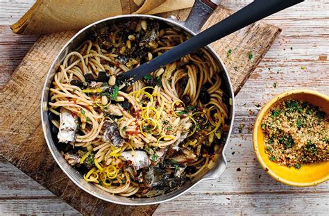 sicilian-style-spaghetti-recipe-pasta-recipes-tesco-real image