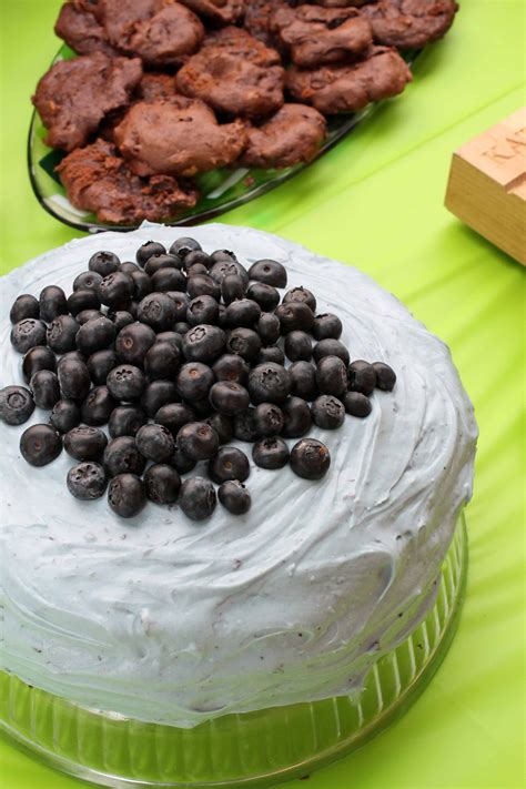 blueberry-blue-velvet-cake-the-spiffy-cookie image