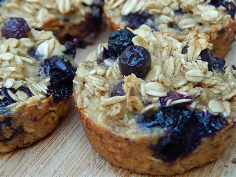 banana-blueberry-oatmeal-breakfast-muffins-drizzle image