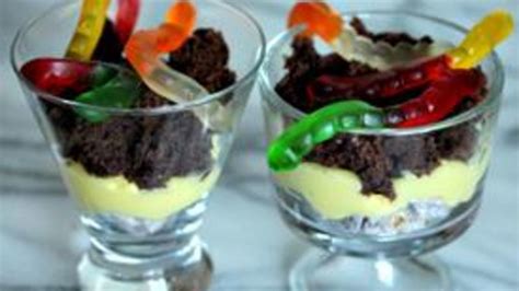 dirt-and-worms-recipe-tablespooncom image