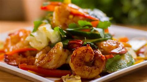 thai-style-chili-shrimp-on-warm-salad-recipe30 image