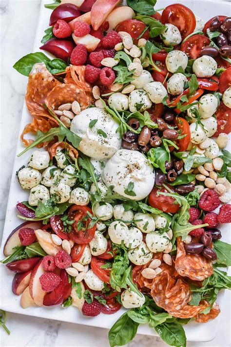 how-to-make-a-stunning-caprese-salad-platter image