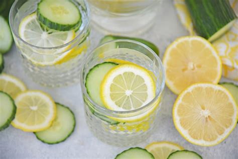 lemon-cucumber-water-easy-detox-water image