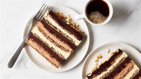the-marjolaine-cake-tastes-like-the-worlds-best-candy image