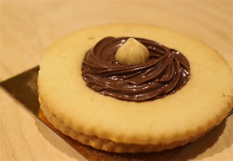 hazelnut-cookies-recipe-baci-di-dama-italian-ladys image