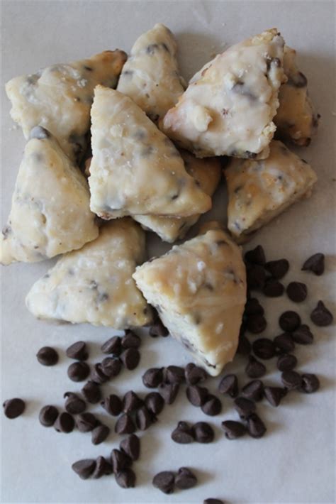 mini-chocolate-chip-scones-my-recipe-reviews image