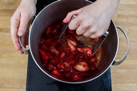 strawberry-jam-with-pectin-redpath-sugar image