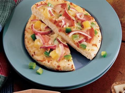 canadian-bacon-pizzas-recipe-pillsburycom image