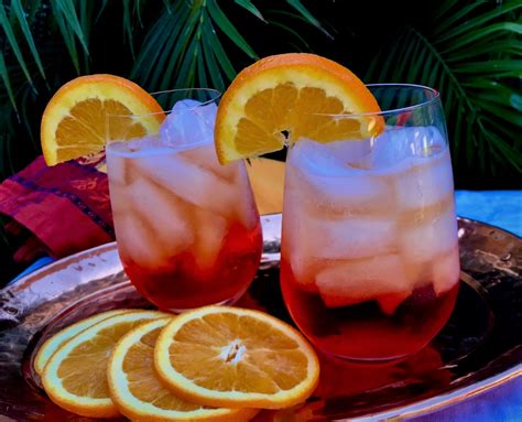 classic-aperol-spritz-recipe-the-art-of-food-and-wine image