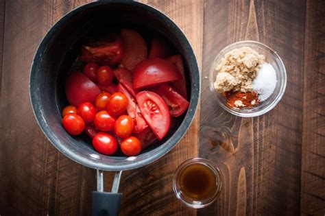 5-ingredient-quick-homemade-ketchup-sweetphi image