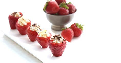 cannoli-stuffed-strawberries-recipes-swerve image