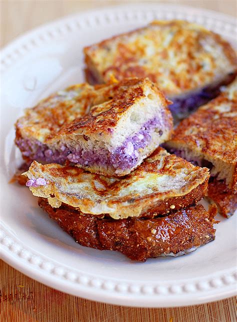 blueberry-cream-cheese-stuffed-french-toast-she image