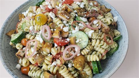 mediterranean-chicken-pasta-salad-with-lemon-dill image