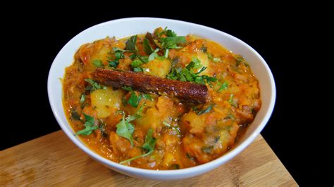 aloo-tamatar-sabzi-potato-curry-no-onion image