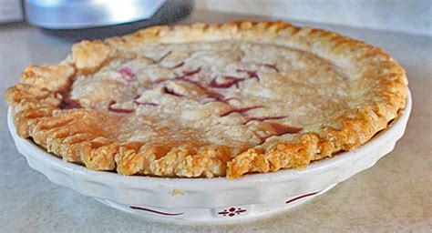 best-raspberry-pie-recipe-ever-the-red-painted image