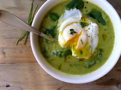 broccoli-spinach-soup-recipe-ciaoflorentina image