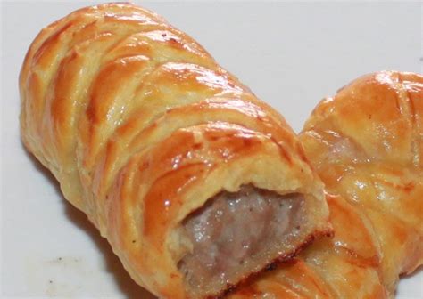 how-to-make-sausage-rolls-a-deliciously-easy image