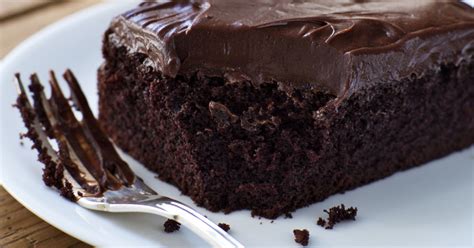 barefoot-contessa-chocolate-cake-with-mocha-frosting image