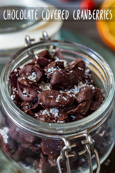 chocolate-covered-cranberries-recipe-appetizer image