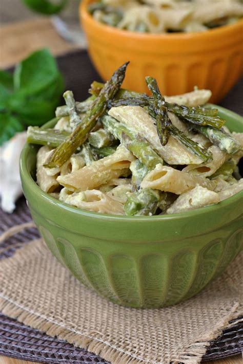 penne-with-garlic-and-asparagus-cream-sauce image