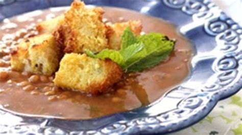 homemade-coconut-curry-croutons image