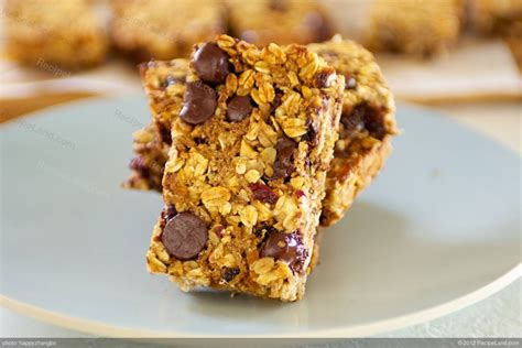 oatmeal-bran-cookie-bars image