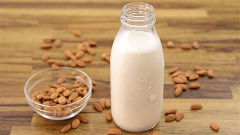 how-to-make-almond-milk-homemade-almond-milk image