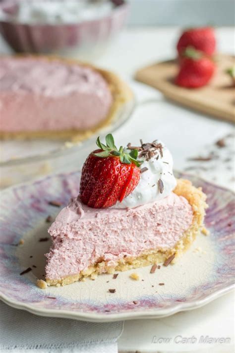 easy-no-bake-strawberry-cream-pie-low-carb-gluten image