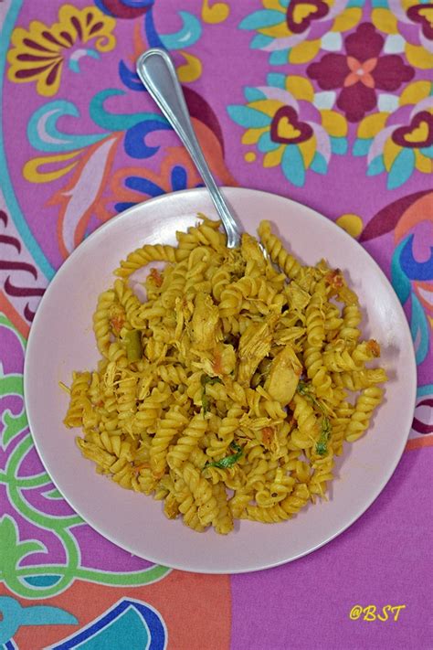 chicken-curry-pasta-the-big-sweet-tooth image