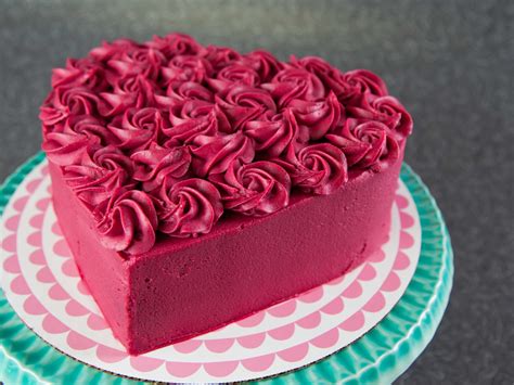 gusto-tv-red-velvet-layer-cake image