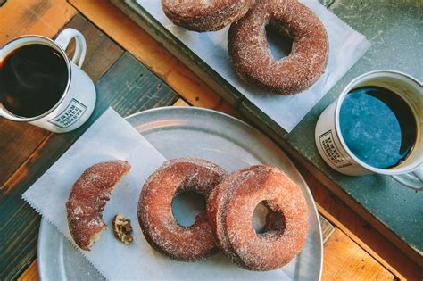the-best-apple-cider-donuts-in-and-around-the image