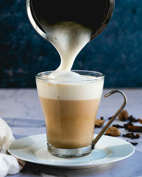 how-to-froth-milk-3-best-ways-a-couple-cooks image
