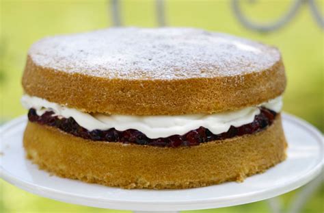 10-victoria-sponge-cakes-with-a-twist-goodtoknow image