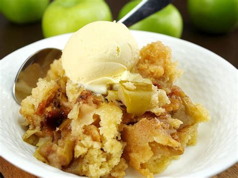 slow-cooker-apple-cobbler-slow-cooking-perfected image