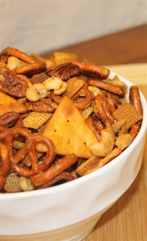 buffalo-chex-mix-love-food-will-share image