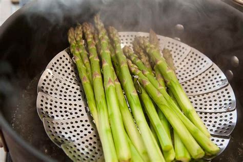 steamed-asparagus-and-homemade-hollandaise-simply image