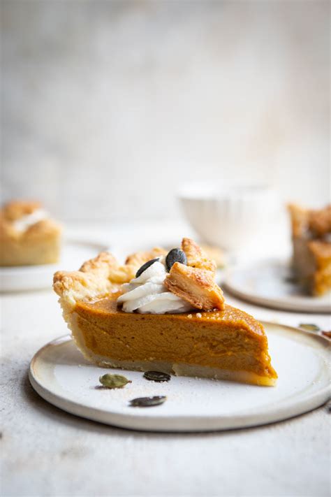 warm-chai-pumpkin-pie-gemmas-bigger-bolder-baking image