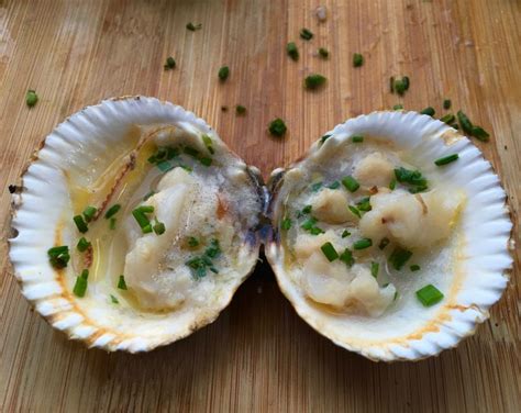grilled-giant-clams-with-garlic-lemon-herb-butter image