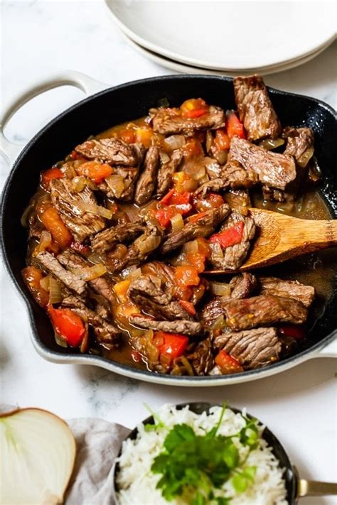 carne-en-bistec-colombian-steak-with-onions-and image